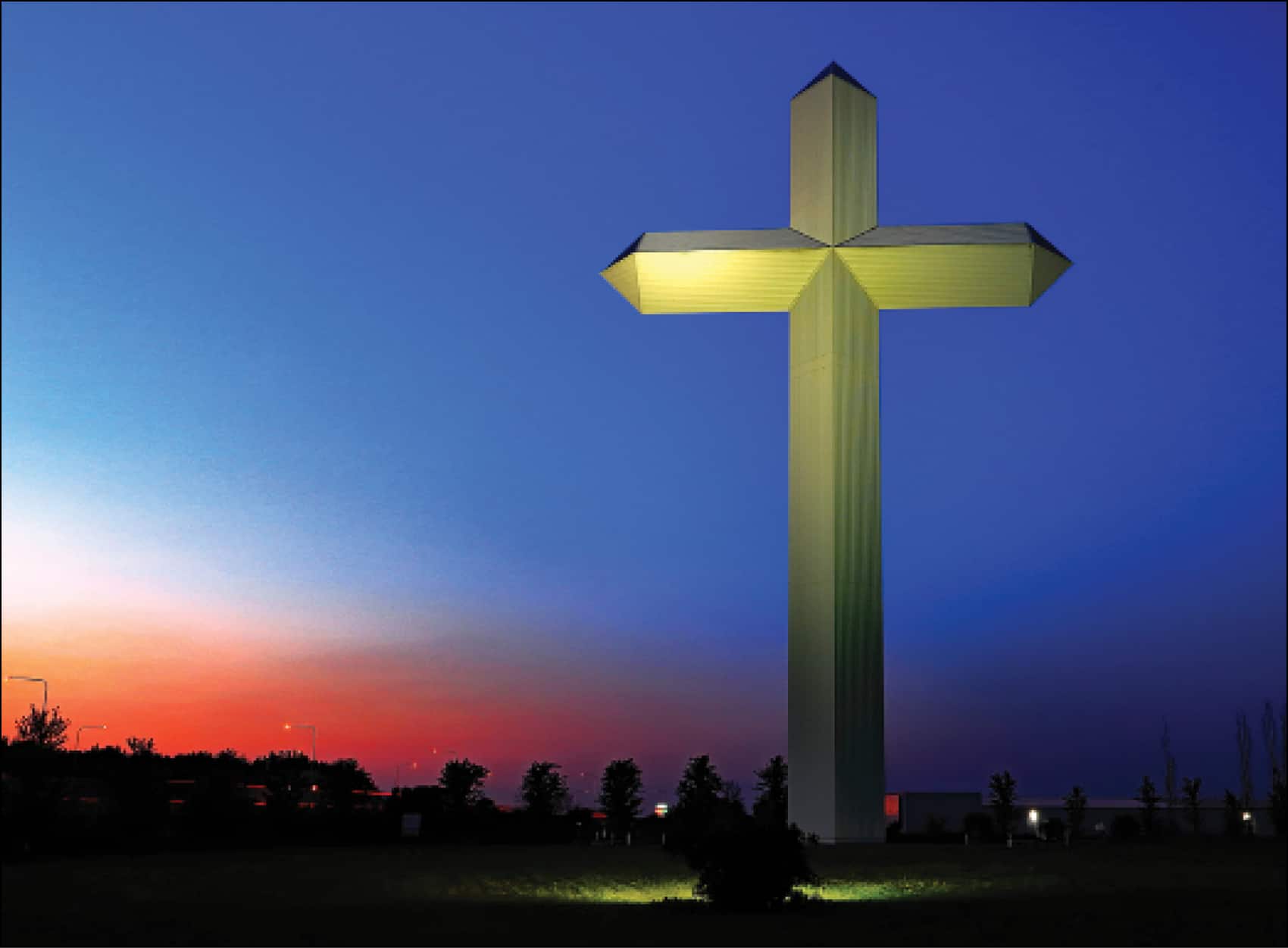 The Cross at Effingham, Illinois — at the crossroads of I-57 and I-70
